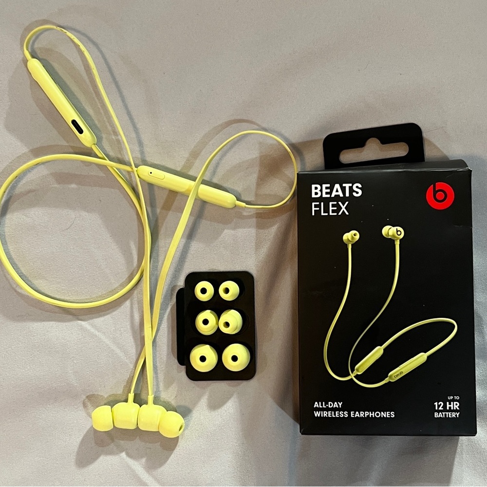 Beats Flex – All-Day Wireless Earphones – Yuzu Yellow EXCELLENT CONDITION